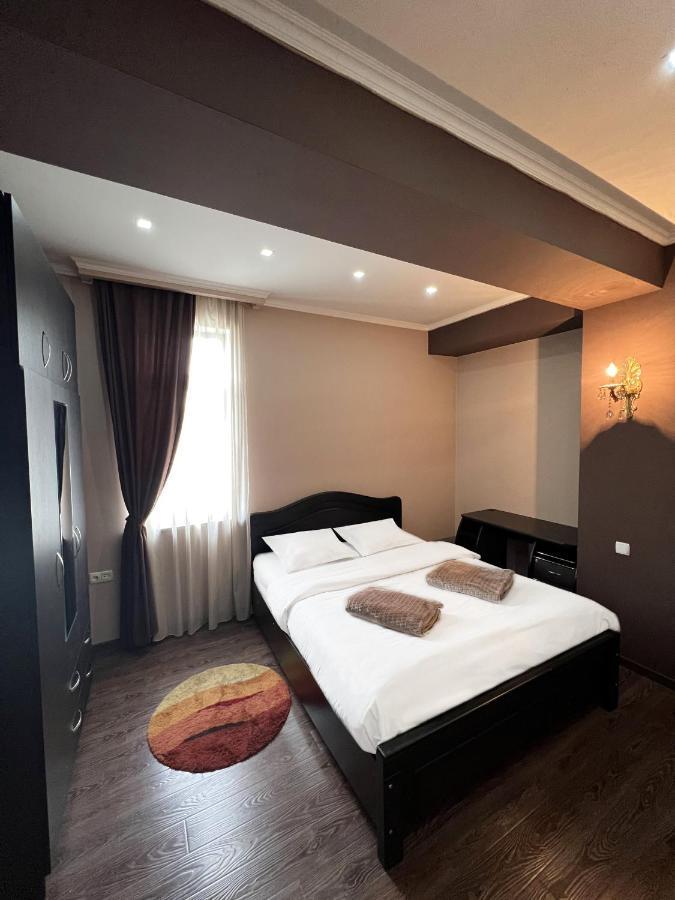 L U X U R Y Apartments In Old ティビリシ エクステリア 写真